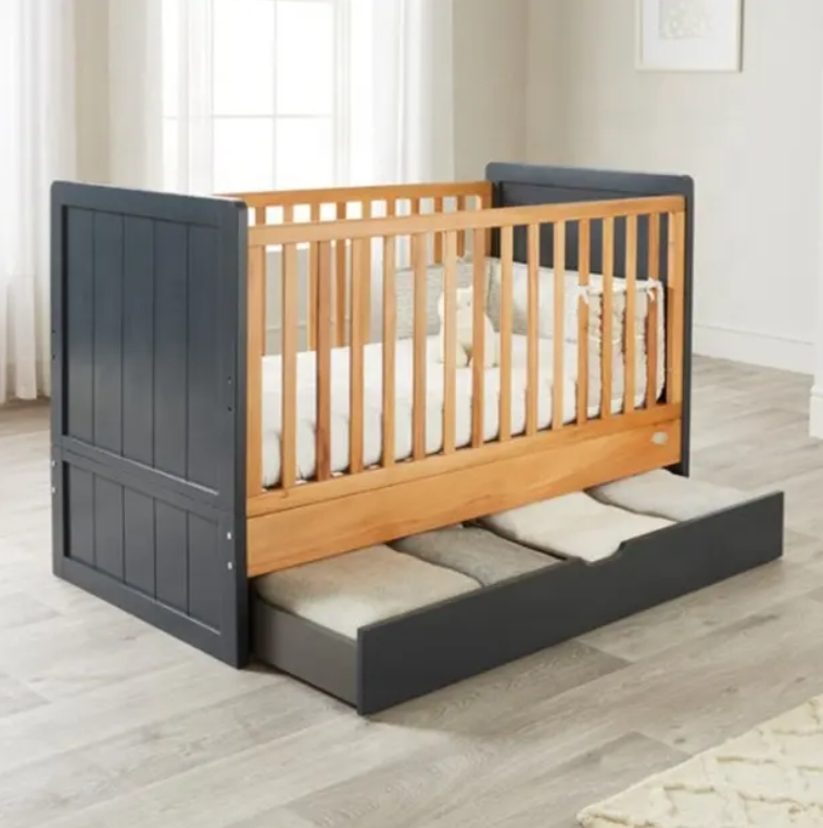 Ombouwbare wiegen met opbergla - Convertible Crib Set recensie en prijs